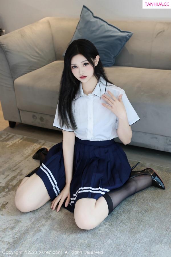 刘美含 刘美含 [XiuRen]高清写真图 2023.11.22 No.7697 大橘BBKira 丝袜短裙第7张图片